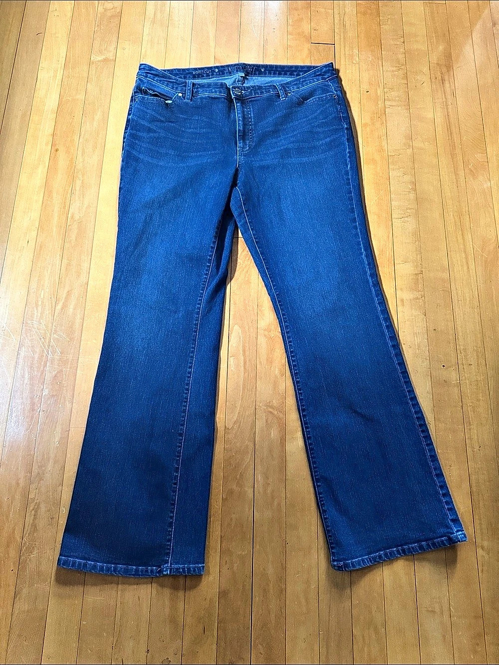 JLO by Jennifer Lopez Boot Cut Jeans women’s  Waist 16W